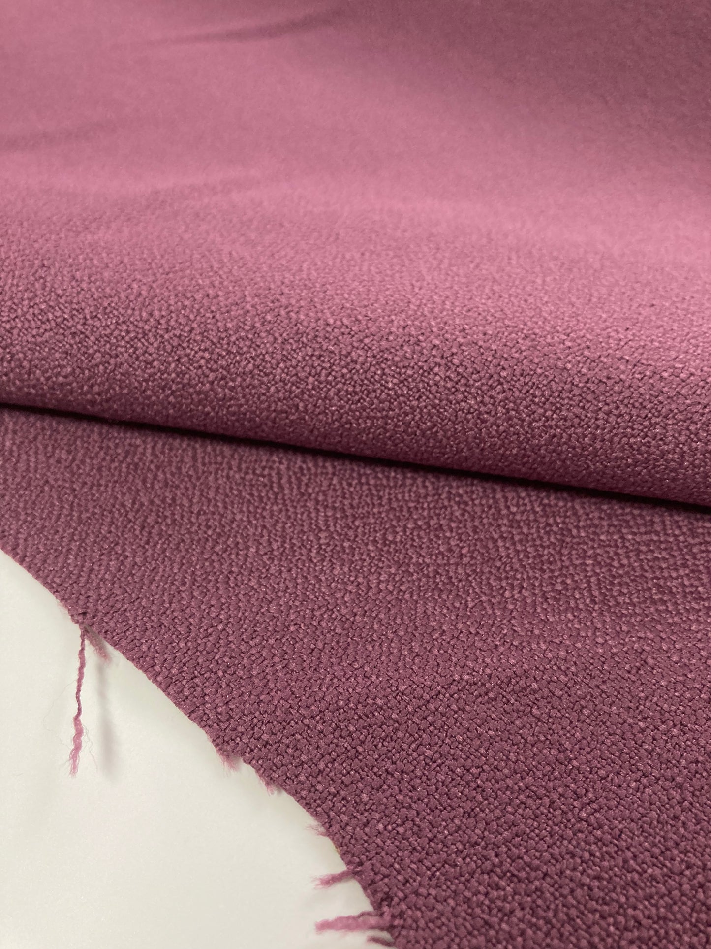 Camira Xtreme – A Durable and Ecological Fabric for Office Furniture
