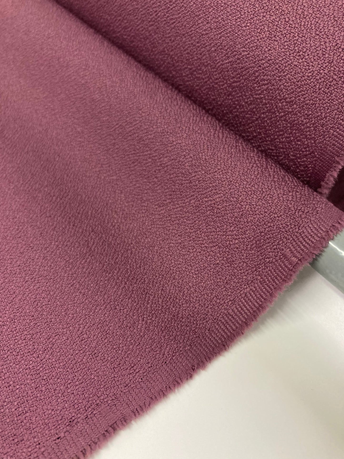 Camira Xtreme – A Durable and Ecological Fabric for Office Furniture