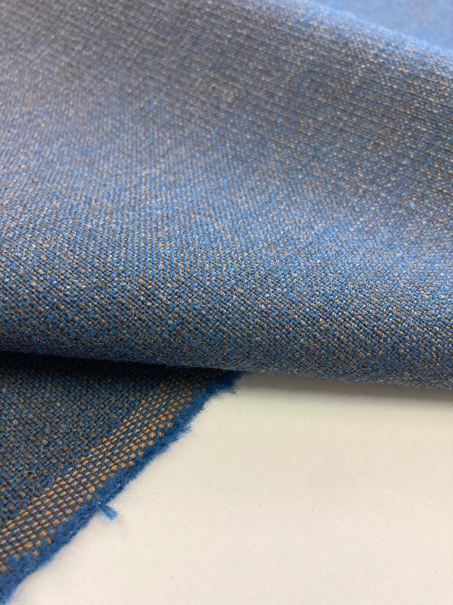 Gabriel Crisp design end color Mette Krebs Petersen