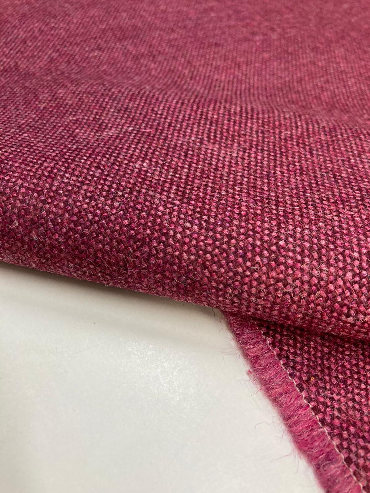 Camira Main Line Flax – Ecological upholstery fabric made of wool and linen.