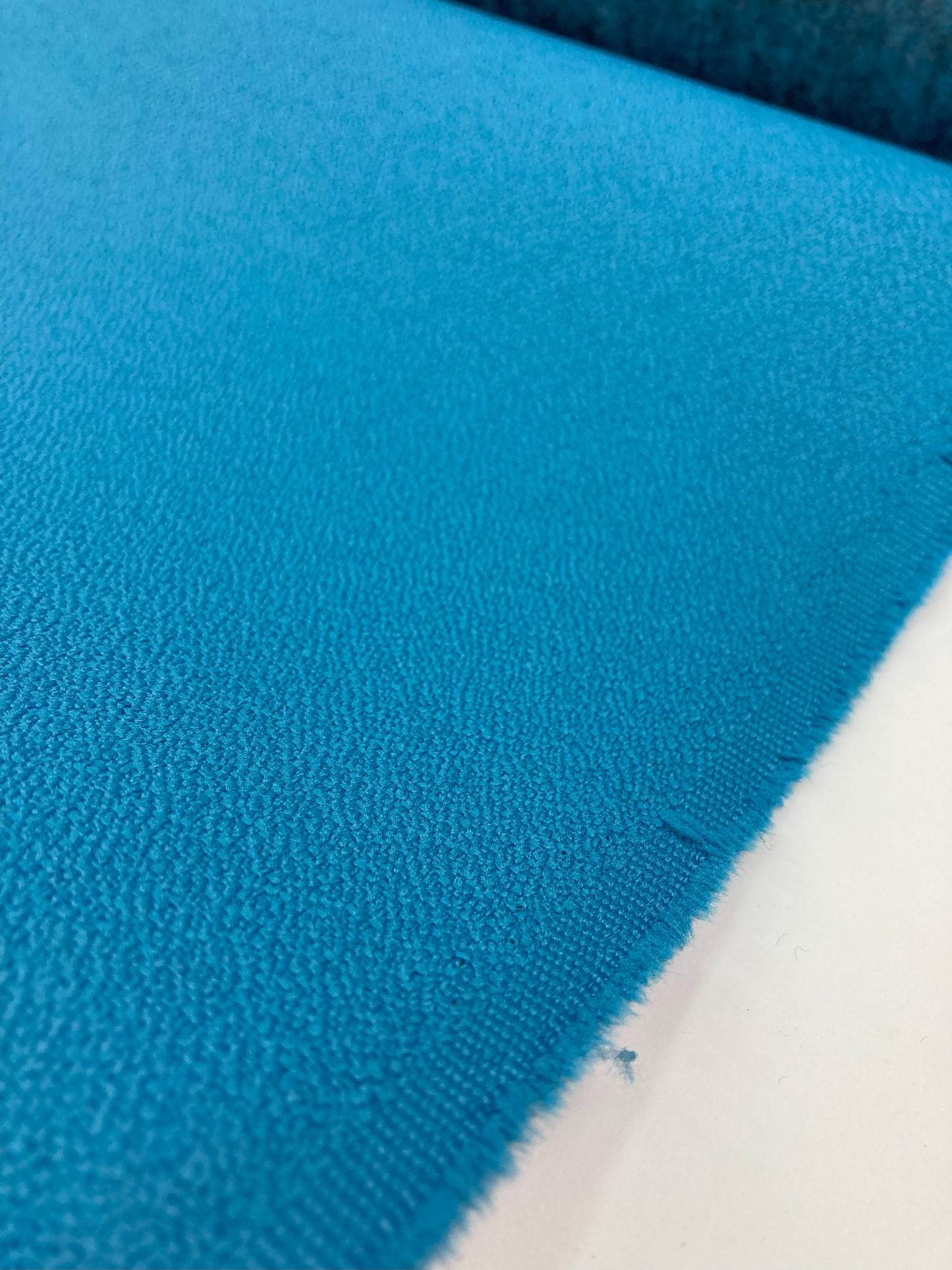 Camira Xtreme – A Durable and Ecological Fabric for Office Furniture