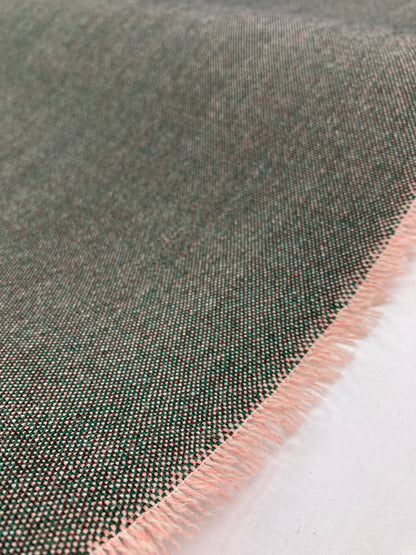 Wielokolorowa tkanina obiciowa Kvadrat Atlas marki Margrethe Odgaard 