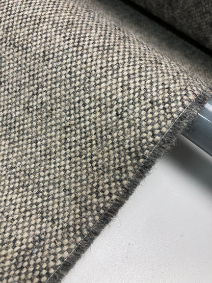 Camira Main Line Flax – Ecological upholstery fabric made of wool and linen.