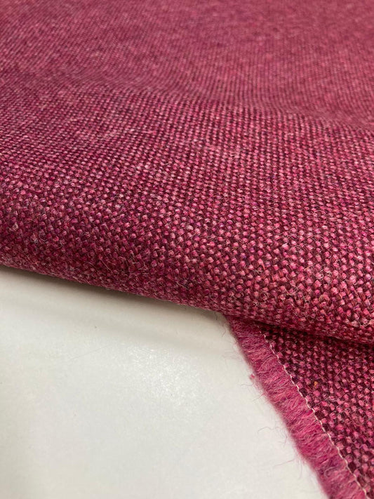 Camira Main Line Flax – Ecological upholstery fabric made of wool and linen.